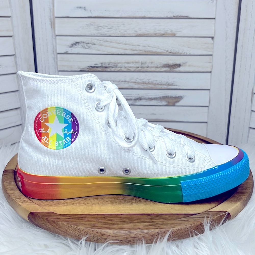 CONVERSE l Chuck Taylor All Star Hi Smiley White Rainbow Color High Tops 7.5